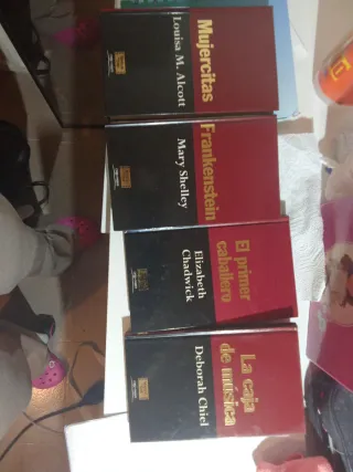 Lote de cuatro libros de novelas de cine