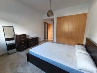 Cómodas y mesitas de noche