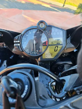 Yamaha R1 Crossplane