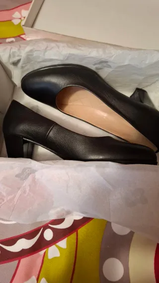 Zapatos Modabella Tacón Medio Piel Negro