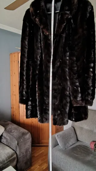 Chaquetón de piel marrón oscuro