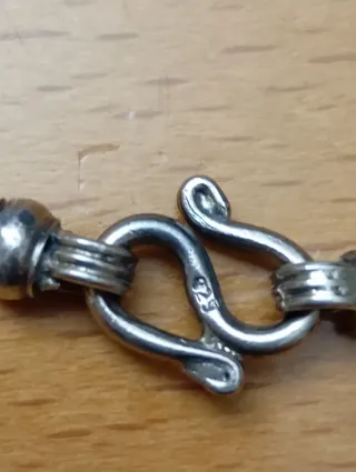 Collar de plata con diseño