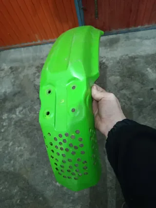 Guardabarros delanteros