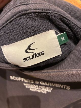 Sudadera Scuffers Gris