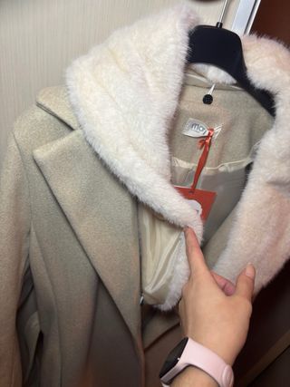 Gabardina mujer Moya beige con cuello