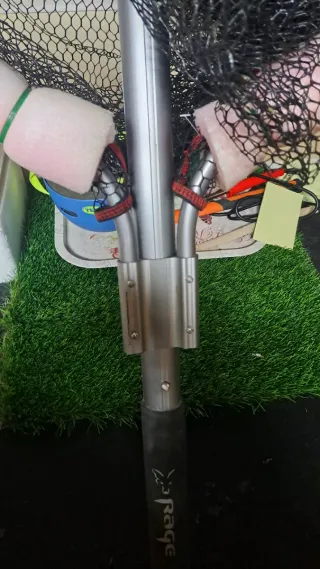 Sacadera de pesca Fox RAGE