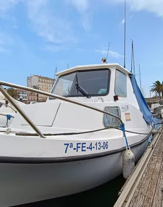Barco pesca y recreo Sada 520