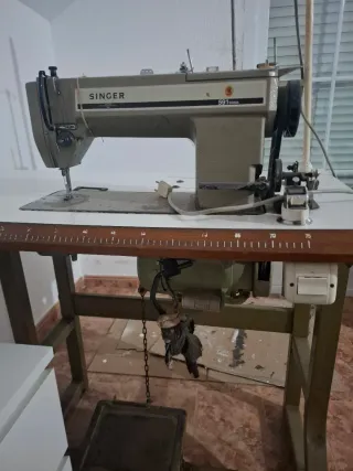 Máquina de coser Singer 591D300A
