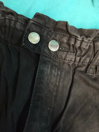 Pantalón vaquero negro