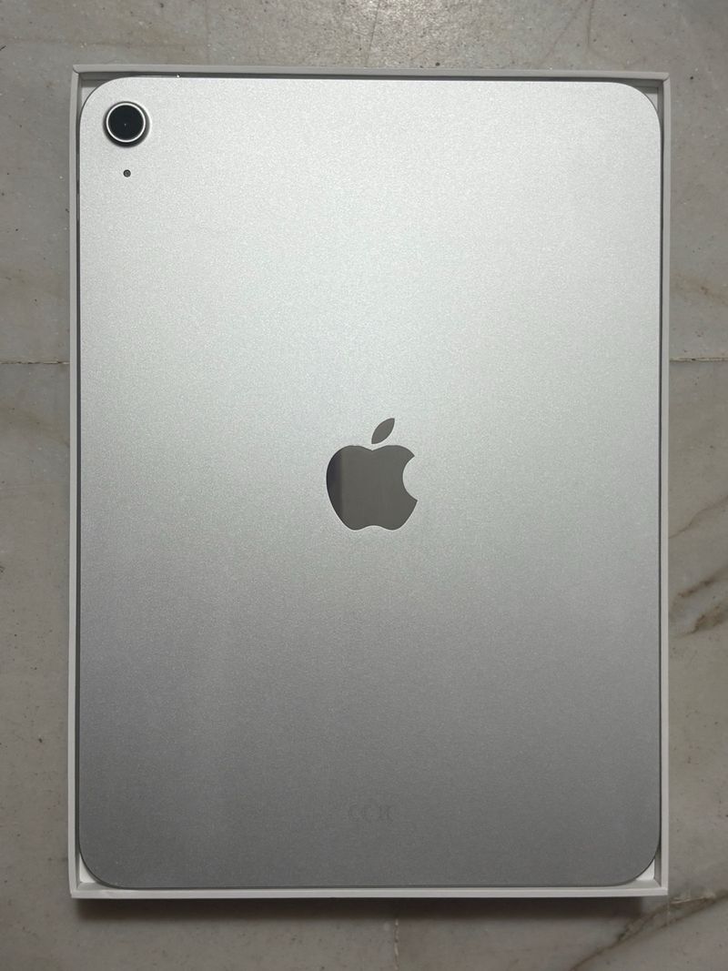 IPAD 11 GENERACIÓN (A16) 128 GB - COMO NUEVA afbeelding 2