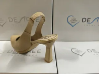 Zapatos Desiree Beige Talla 40