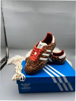 Adidas Samba OG Leopardo Rojo Talla 38.5