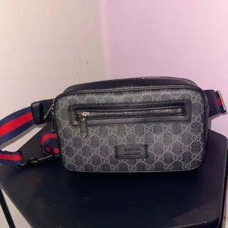 Riñonera Gucci Negra y Gris