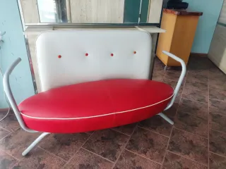 Divano Retro Vintage Rosso e Bianco