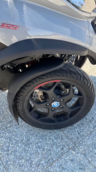 Piaggio MP3 350 - 10.800 km - Carnet B coche