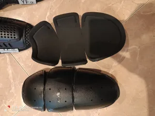 ✨Protectores para chaqueta de moto.