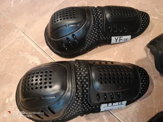 ✨Protectores para chaqueta de moto.