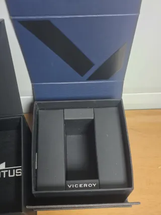 Cajas Guess, Lotus y Viceroy.5 unidades. 12,80 EUR