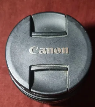 Canon EF-S 18-135mm f/3.5-5.6 IS STM