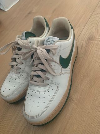 Zapatillas Nike Air Force 1 Blancas y Verdes
