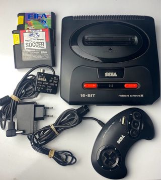 Console Sega Mega Drive 2 con 2 giochi