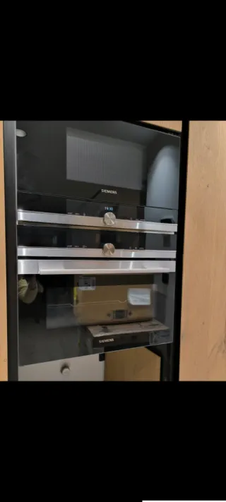 Horno compacto Siemens iQ700 pirolítico con vapor
