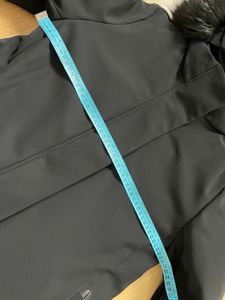 Plumífero Zara Negro con Capucha