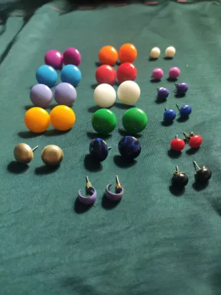 Pendientes de plástico