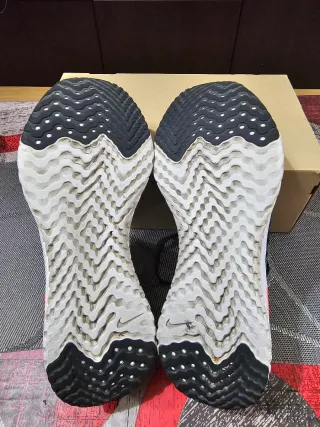 Nike Epic React Flyknit Negro Naranja