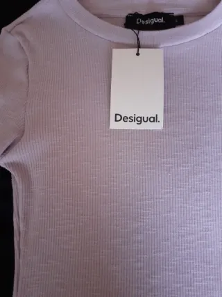 Vestido Desigual manga larga talla S. En malva.