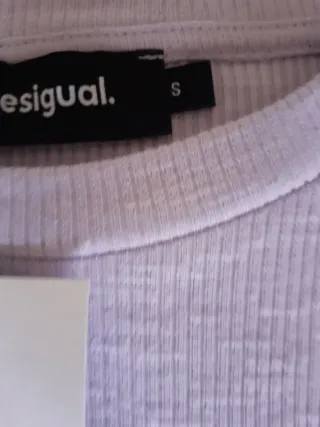 Vestido Desigual manga larga talla S. En malva.