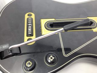 E462442-0 Guitar Hero Live + 1 Guitarra Ps4