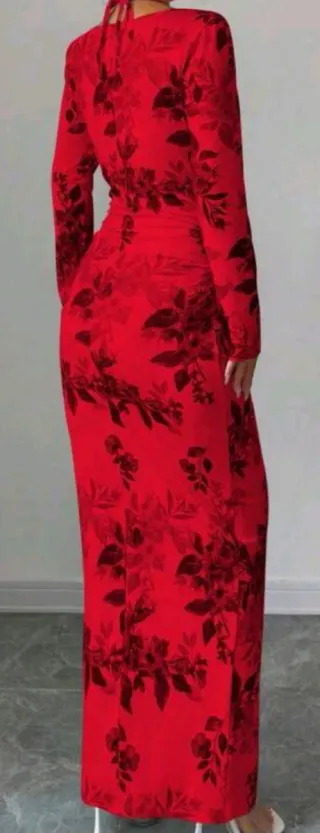 Vestido rojo intenso floral manga larga
