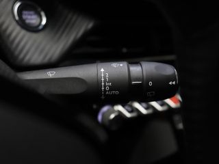 Peugeot e-208 Eléctrico Allure Pack 100 kW (136 CV)