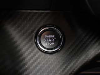 Peugeot e-208 Eléctrico Allure Pack 100 kW (136 CV)