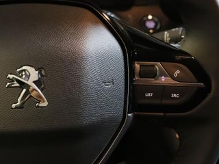 Peugeot e-208 Eléctrico Allure Pack 100 kW (136 CV)