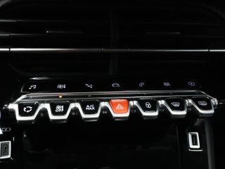 Peugeot e-208 Eléctrico Allure Pack 100 kW (136 CV)