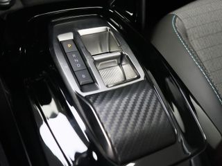Peugeot e-208 Eléctrico Allure Pack 100 kW (136 CV)
