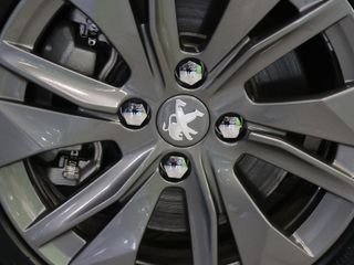 Peugeot e-208 Eléctrico Allure Pack 100 kW (136 CV)