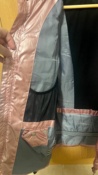Abrigo acolchado rosa metalizado talla M