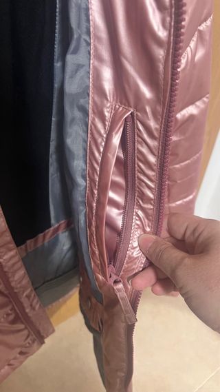 Abrigo acolchado rosa metalizado talla M