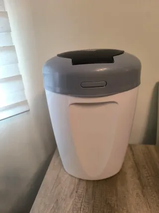 Contenedor de pañales Tommee Tippee