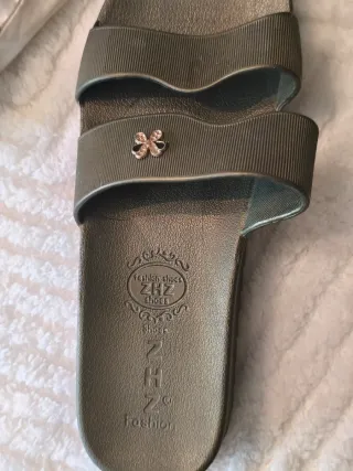 Sandalias ZHZ Talla 39 Verde Oliva