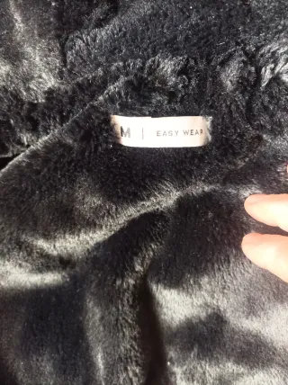 Chubasquero brillante burdeos con forro