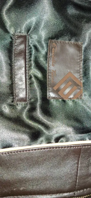 Chaqueta de cuero marrón