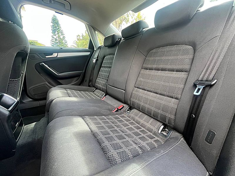 Audi A4 2.0 TDI DPF Quattro 2015, foto 13