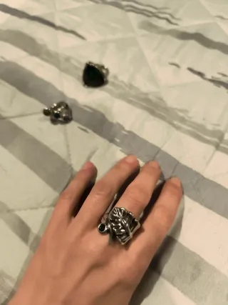 Múltiples Anillos Uno de 50