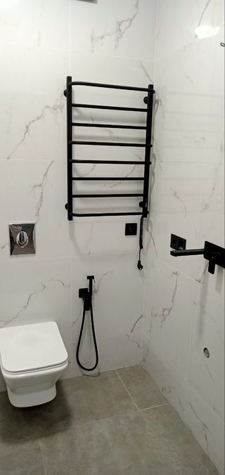 Reforma de baño y colocación de azulejos