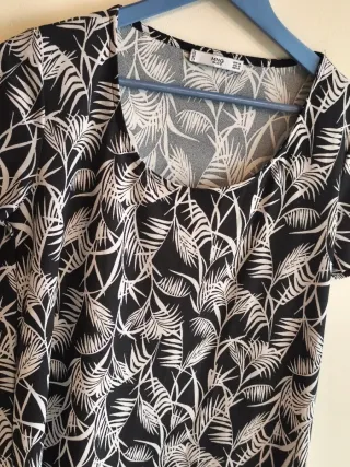 Vestido Mango Negro Estampado Hojas Talla M