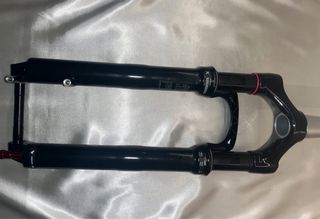 Horquilla RockShox REBA 26” – 140 mm – Crown